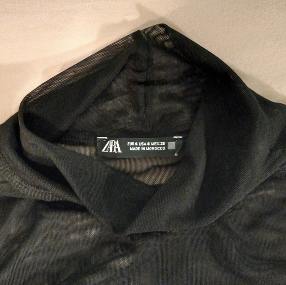 NWOT | Zara Mock Neck Mesh Top | US S. - Picture 3 of 5